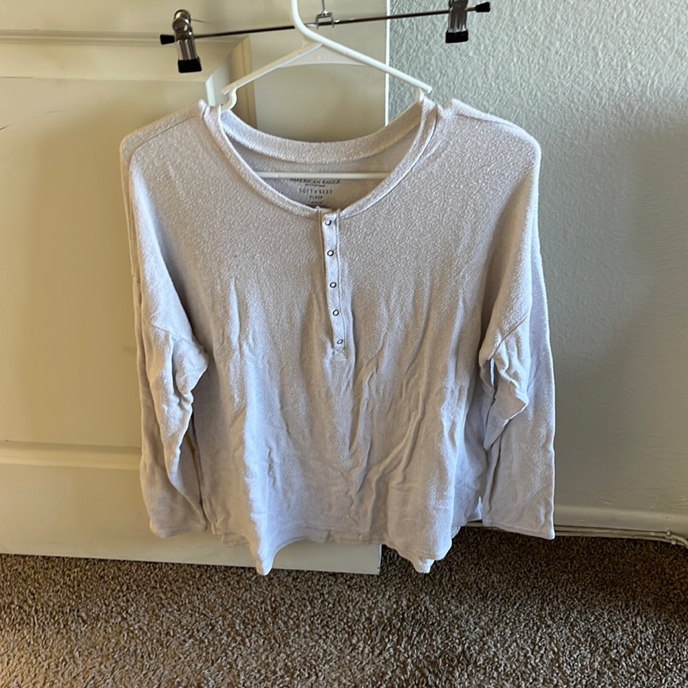 American eagle soft cream white shirt